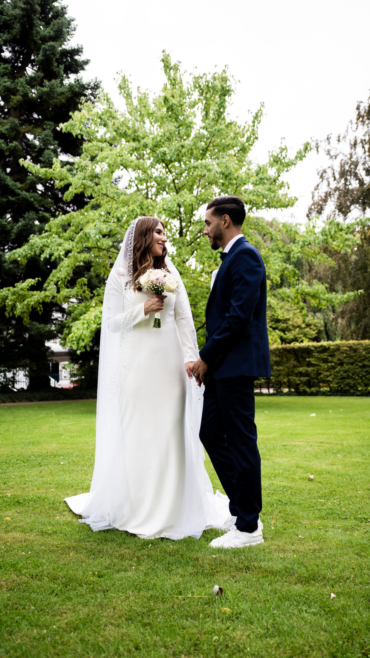 Petite séance couple au jardin des mariés à Reims 